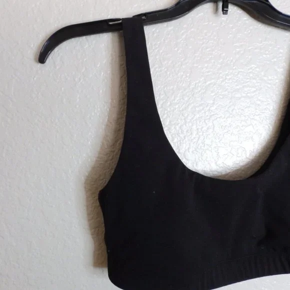 Vuori daily lounge soft bra sz M - Picture 5 of 5